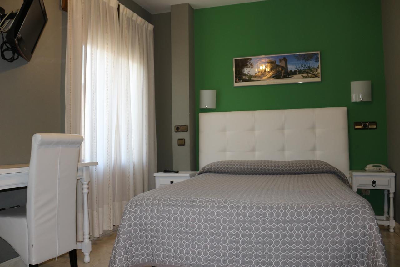 Hostal Don Jaime II Segovia Exterior foto